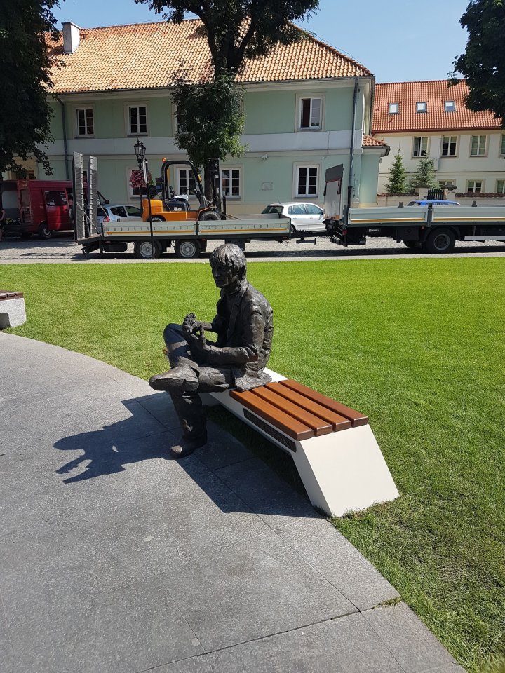 Zamknij okno